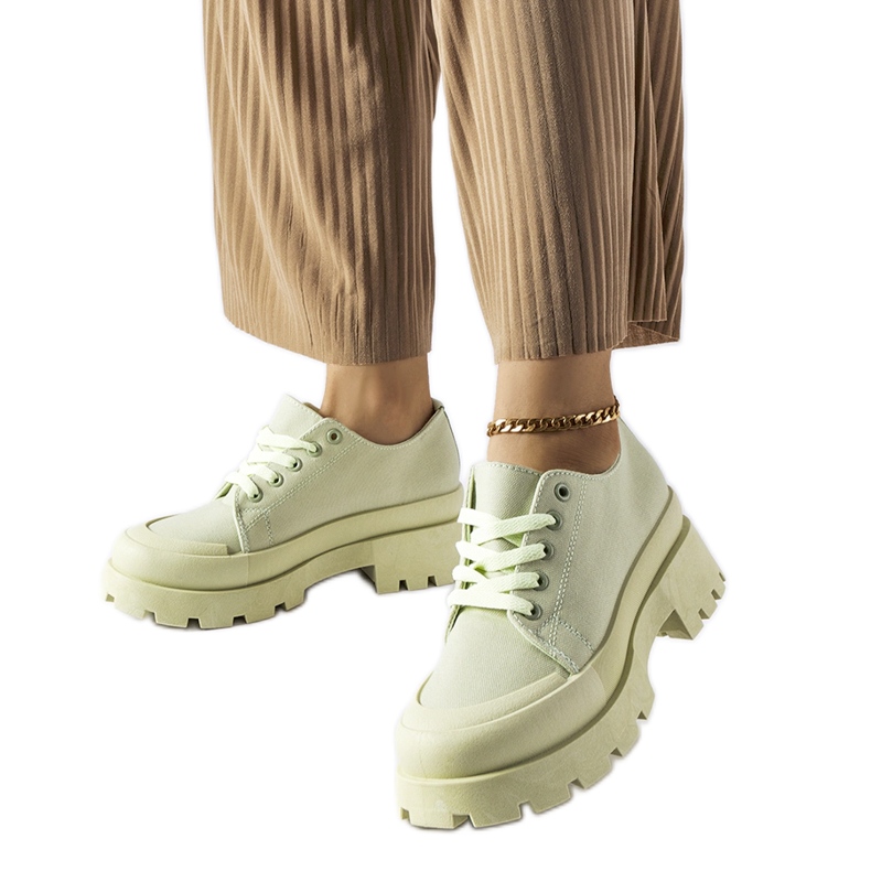 Gröna skor med massiv Pointe-sula