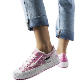 Inna Blå sneakers med skavsår från Safiy