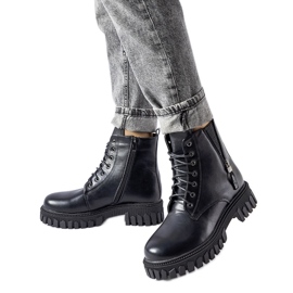 Svarta ankelboots med snörning med Latsch-rhinestones