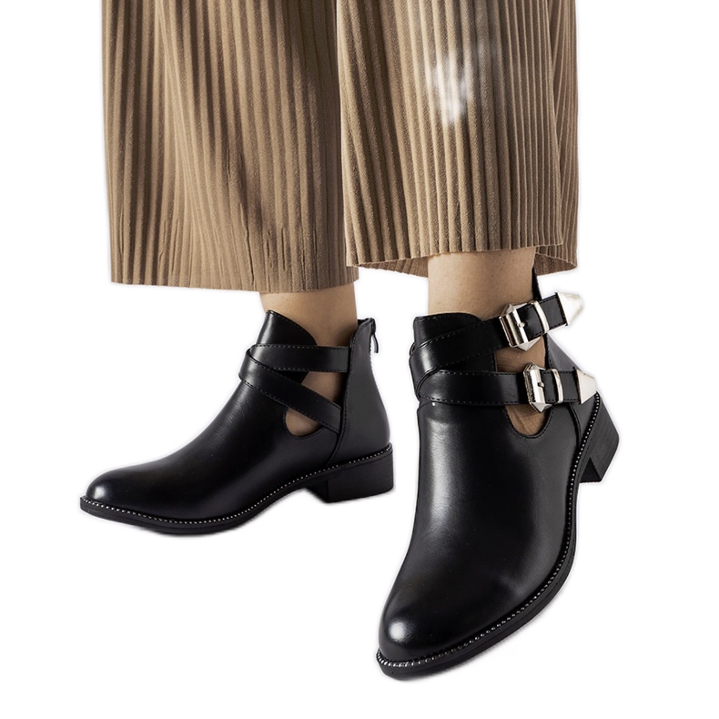 Ideal Shoes Svarta öppna ankelboots Y8157 Svart