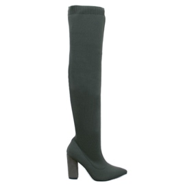 Elastiska högklackade musketörer från Veronica Green grön