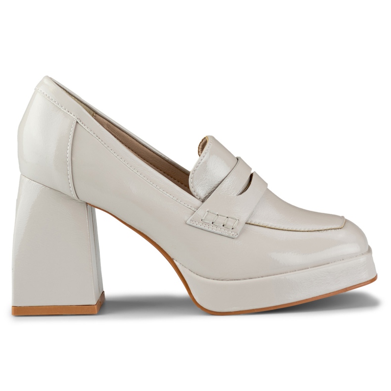 Damlackskor med höga klackar beige