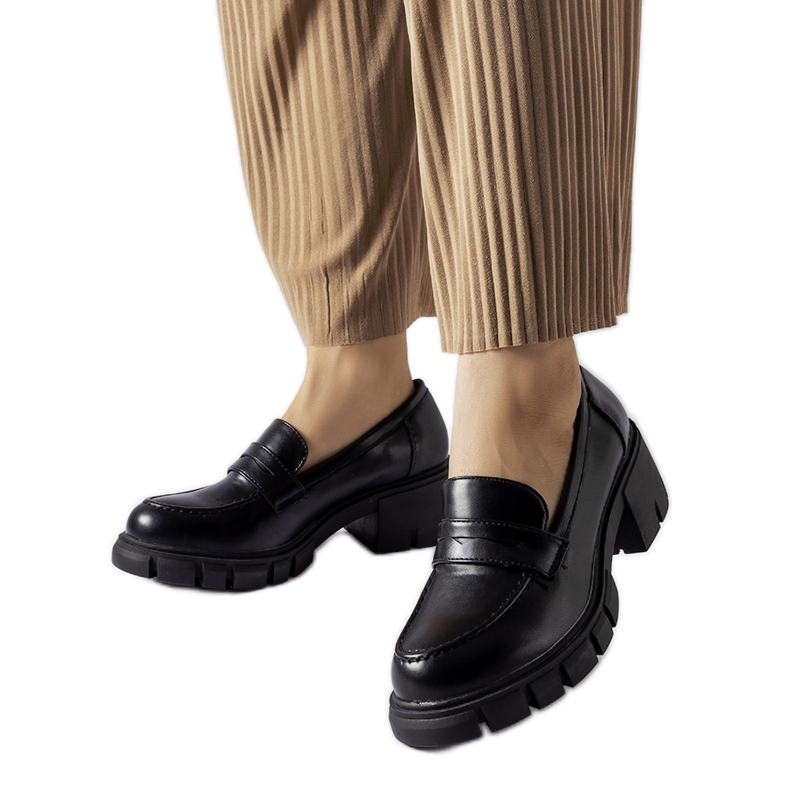 Svarta klassiska mockasiner med Dina-block