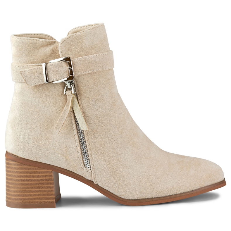 Beige lågklackade ankelboots med spänne