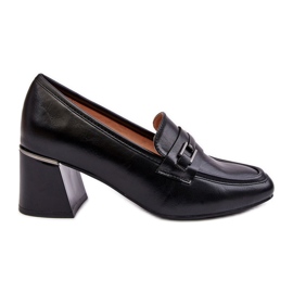 Vinceza Läderpumpar på en högklackad svart Idona