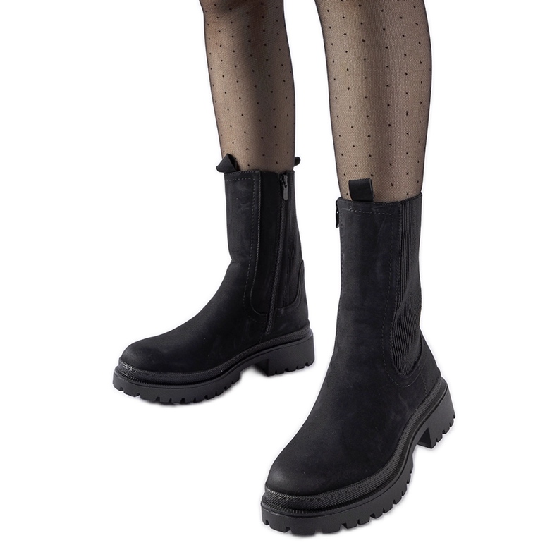 Svarta isolerade Bernardo höga stövlar