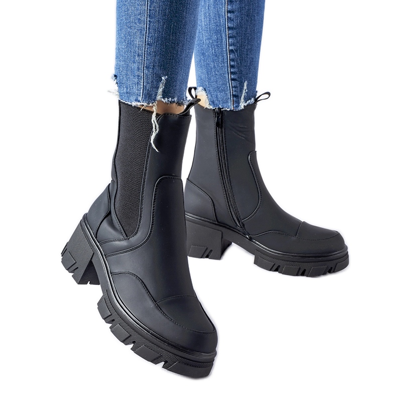 Svarta ankelboots med massiv Mafaldasula