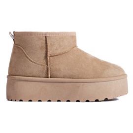 Korta beige snökängor på Shelovet-plattformen