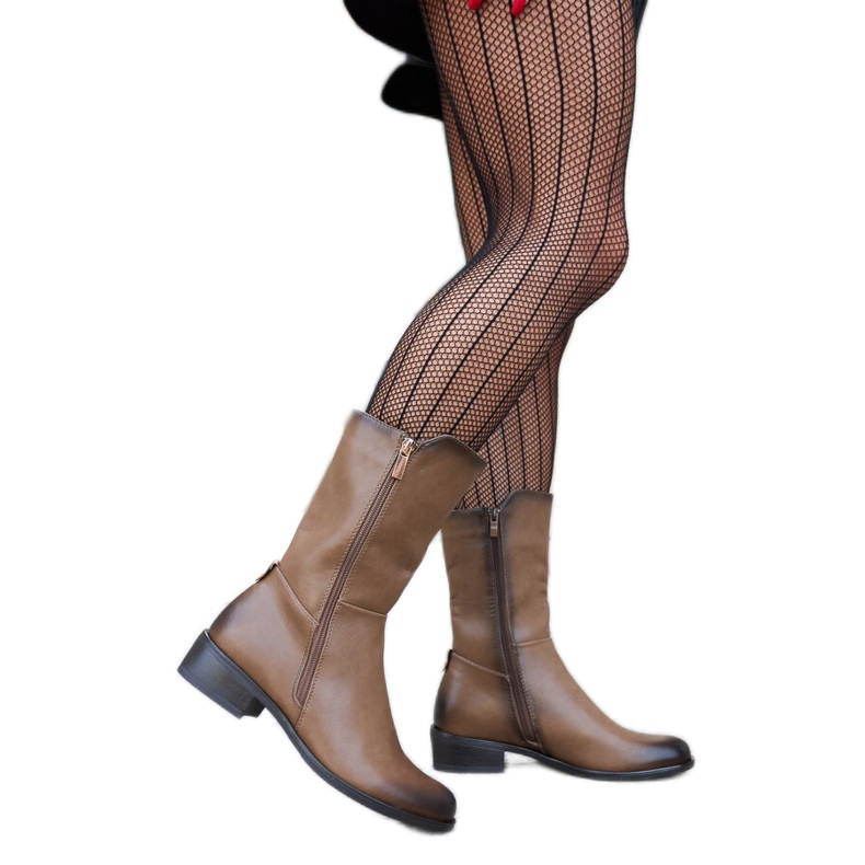 Bruna isolerade höga stövlar från Mayonga