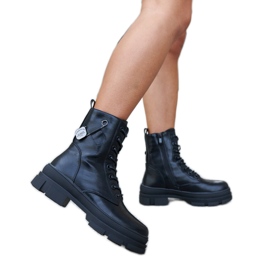 Inna Svarta isolerade stövlar med Saavedra säkerhetsnål