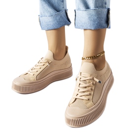 Beige slip-on sneakers från Callimaco