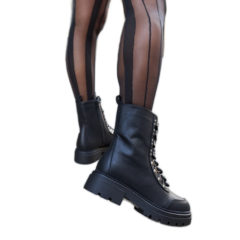 Inna Svarta klassiska isolerade Concordia stövlar