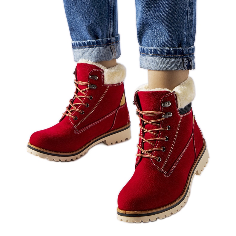 Röda isolerade Montalbino stövlar