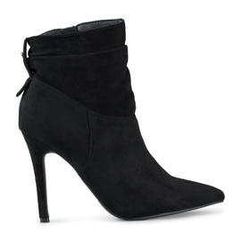 Svarta högklackade stövlar i mocka med högre ovandel