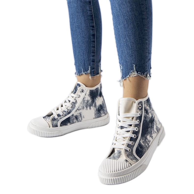 Inna Turistico marinblå sneakers med skavsår