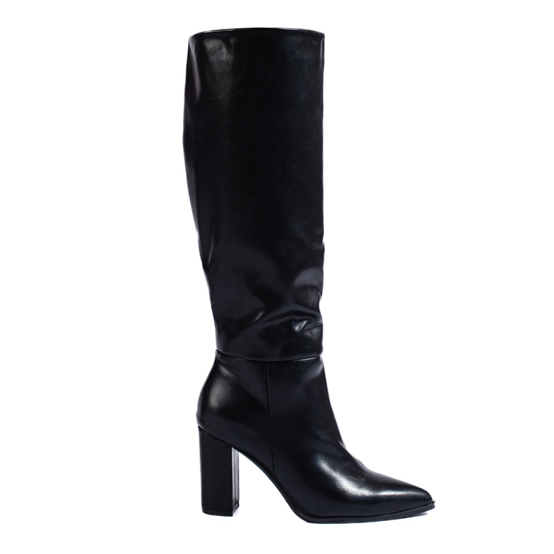 Eleganta svarta högklackade stövlar gjorda av Shelovet ekologiskt läder
