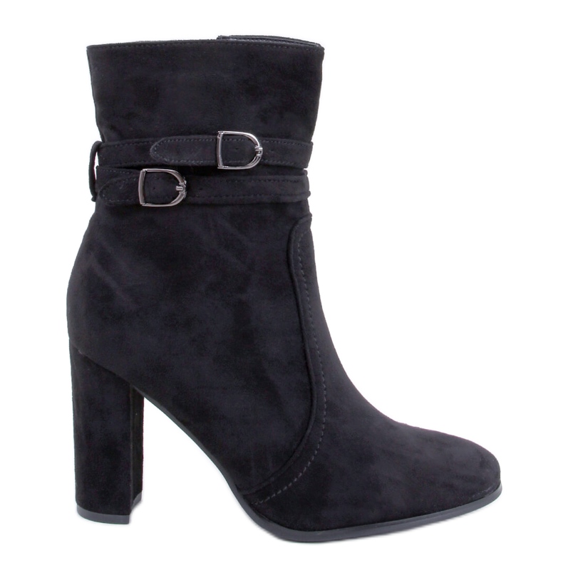 Dianes svarta högklackade stövlar i mocka