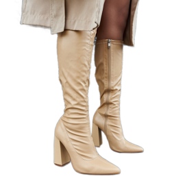 Beiga högklackade stövlar från Abelino beige