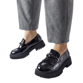 Svarta patent loafers med spänne från Agordina