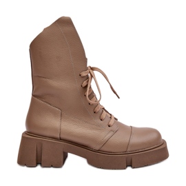 Arbetarstövlar i läder för kvinnor på en stor platt klack Zazoo 976A mörkbeige