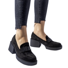 Svarta låga skor med massiv Harrisburg-klack