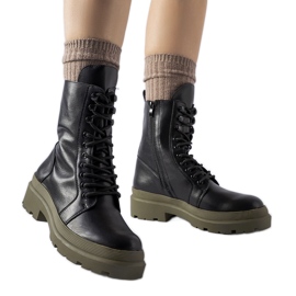 Svarta sneakers med färgglad Quennie-sula