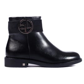 W. Potocki Svarta låga ankelboots med platt klack från Potocki