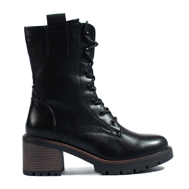 Shelovet höga svarta ankelboots med snörning