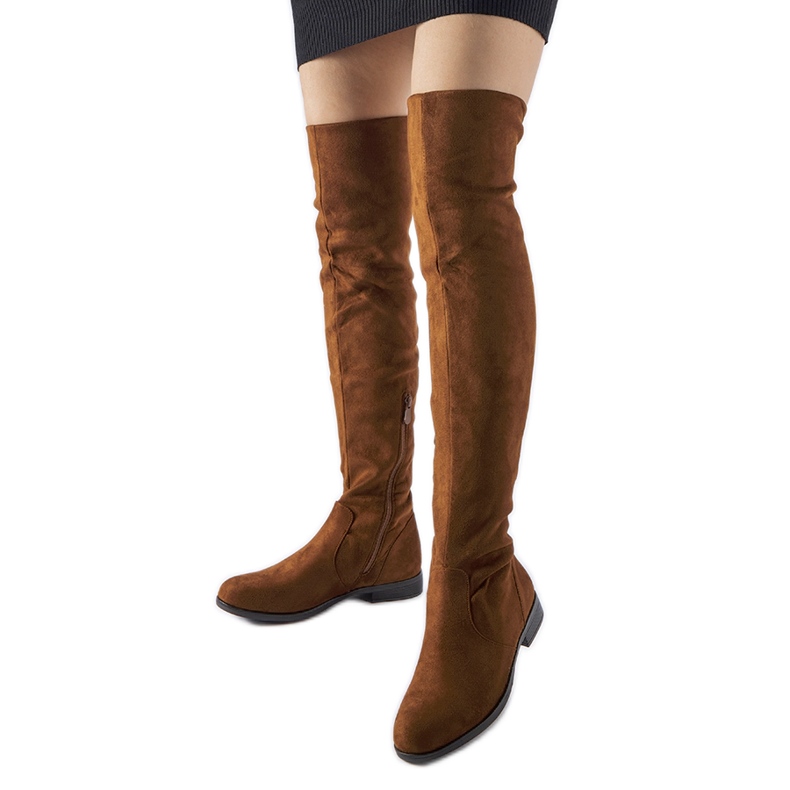 Långa bruna varma Scandale-stövlar i ekomocka