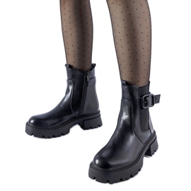 Svarta isolerade stövlar med Casola-spänne