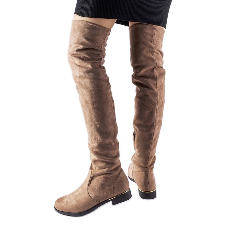 Långa bruna varma Elwira-stövlar i ekomocka