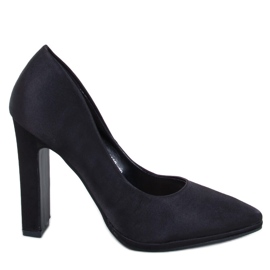 Olivv Black satin pumps med breda klackar svart
