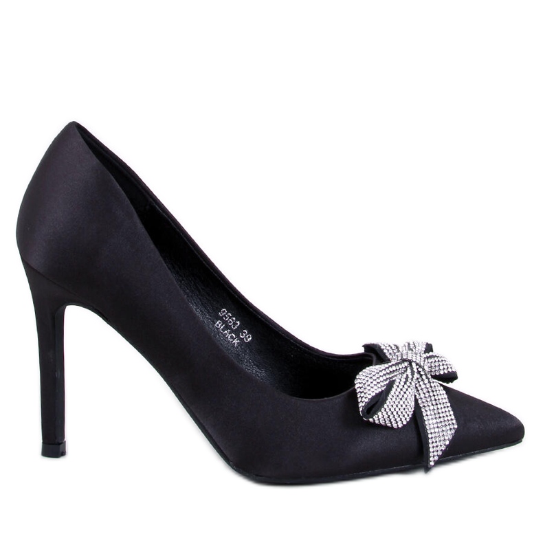 Satinnålar med rosett från Trini Black svart