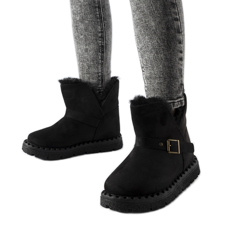 Svarta isolerade snökängor med Monal-utskärning