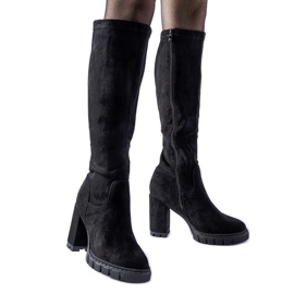 Svarta stövlar med massiv Marquette-klack