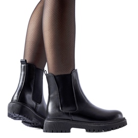 Svarta isolerade klassiska slip-on ankelboots från Noas