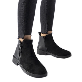 Svarta isolerade klassiska Montaldo stövlar