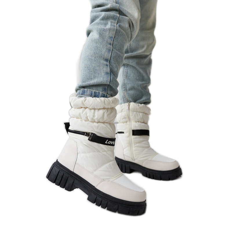 Beige isolerade snöstövlar för kvinnor från Pulliam