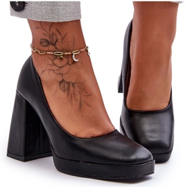 Pumps på massiva klackar Svart