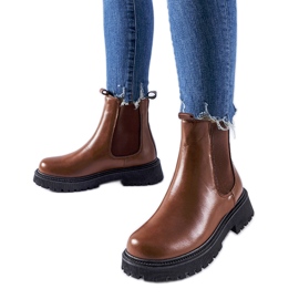 Bruna isolerade klassiska Edgar slip-on ankelboots