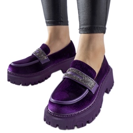 Lila loafers med strass från Longuelo violett