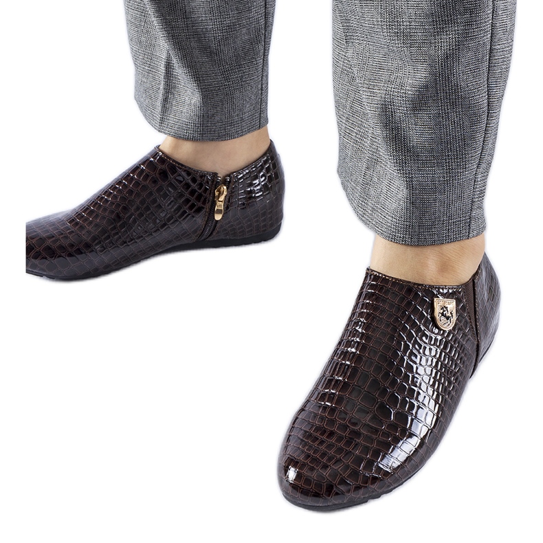 Bruna lackskor från Nelec