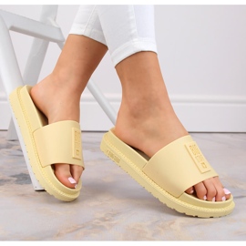 Gula plattformsflipflops för kvinnor Big Star LL274427