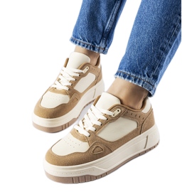 Beige och vita Pomona plattformssneakers