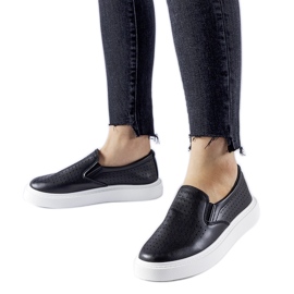 Svarta perforerade Fulda sneakers