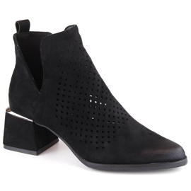 Genombrutna högklackade stövlar i mocka för kvinnor, svarta Potocki SZ12356