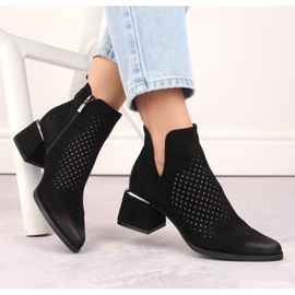 Högklackade stövlar i mocka Potocki W WOL213A, svarta