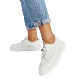 Laytonville vita perforerade sneakers