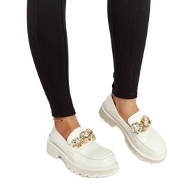 Beige lackmockasiner Goe NN2N4202