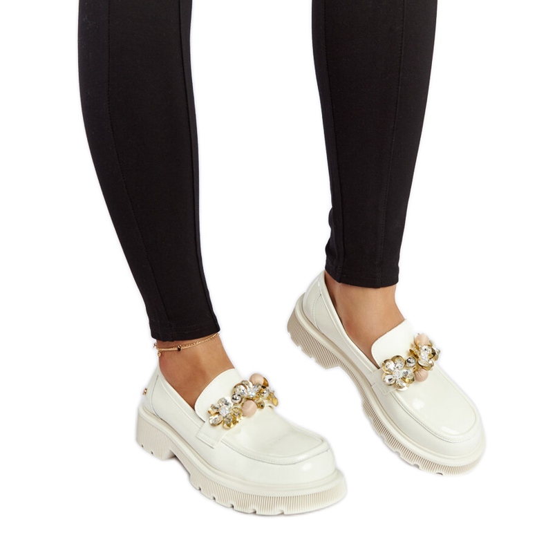 Beige lackmockasiner Goe NN2N4202